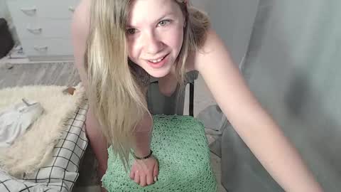 Melissa  Ray online show from 03/01/25, 07:15