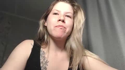 Melissa  Ray online show from 03/11/25, 06:52