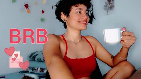 Snapshot of melissa_and_carol chatting on 02/02/25, 04:05 Carol - Dany online show from 02/02/25, 04:05
