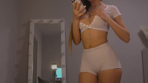 Snapshot of melissa_baby69 chatting on 02/14/25, 04:52 WE ARE NOT LESBIAN WE ARE NOT KISSING Alisa right Katty left. Free action requestsBAN . start online show from 02/14/25, 04:52