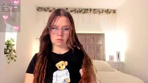 Snapshot of melissa_es chatting on 02/17/26, 01:07 melissa_es online show from 02/17/26, 01:07