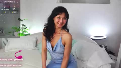Snapshot of melissa_fane chatting on 12/06/24, 04:06 Hot Milf Melissa ONLINE Mon Tue Wed Fr Sun - 9pm - 6amUTC3 online show from 12/06/24, 04:06