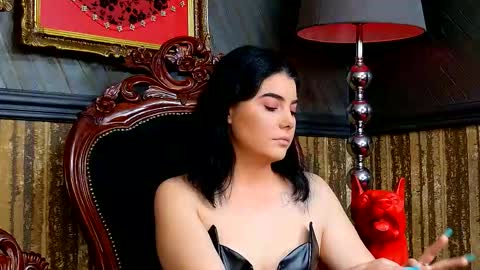 Snapshot of melissa_glow chatting on 12/19/25, 12:23 Melissa online show from 12/19/25, 12:23