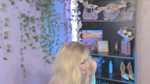 Melissa - Your Dream Girl  online show from 03/11/25, 04:43