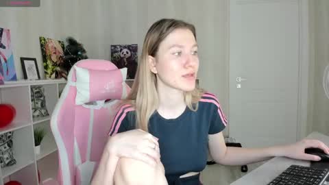 melissa_moooree online show from 02/26/25, 02:46