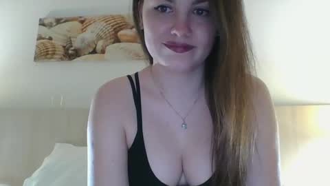 Melissa online show from 02/18/25, 01:44