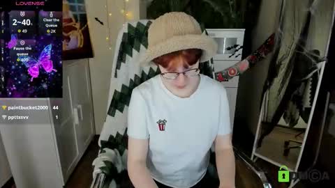 Snapshot of melissa_wells chatting on 11/01/25, 10:45 Melissa online show from 11/01/25, 10:45