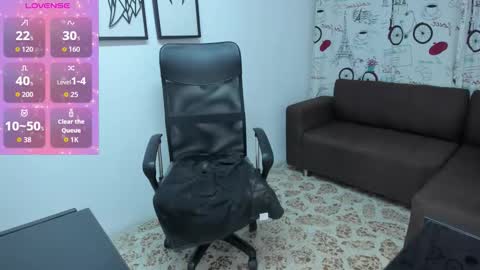 Snapshot of melissalabx69 chatting on 12/04/25, 04:55 MELISSA online show from 12/04/25, 04:55