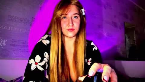 Snapshot of melissalii chatting on 10/25/25, 11:40 melissalii online show from 10/25/25, 11:40