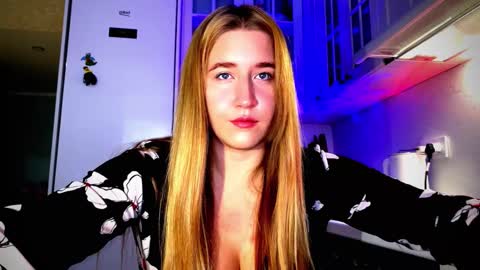 Snapshot of melissalii chatting on 10/27/25, 11:03 melissalii online show from 10/27/25, 11:03