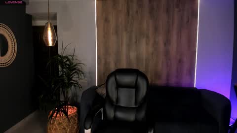 Call me Meli online show from 10/19/25, 03:07