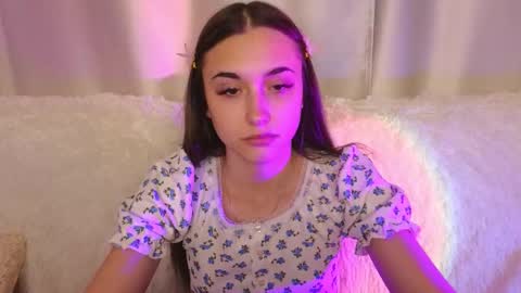 Snapshot of melissapristine chatting on 09/15/25, 03:17 Mel online show from 09/15/25, 03:17