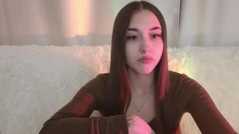 Snapshot of melissapristine chatting on 10/06/25, 04:32 Mel online show from 10/06/25, 04:32