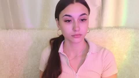 Snapshot of melissapristine chatting on 10/18/25, 02:47 Mel online show from 10/18/25, 02:47