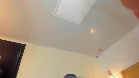    online show from 05/12/26, 07:33
