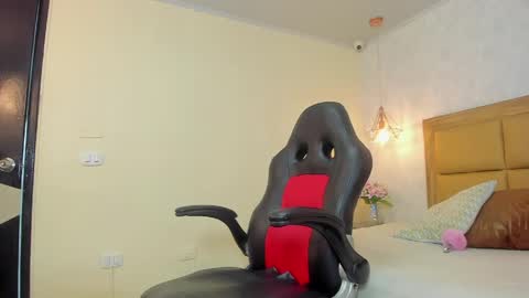    online show from 06/01/26, 07:37