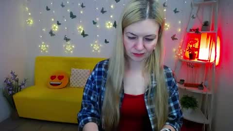 Snapshot of melissatylerbb chatting on 04/30/26, 11:27 Melissa online show from 04/30/26, 11:27