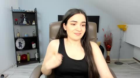 melissawiliam online show from 02/19/25, 12:44