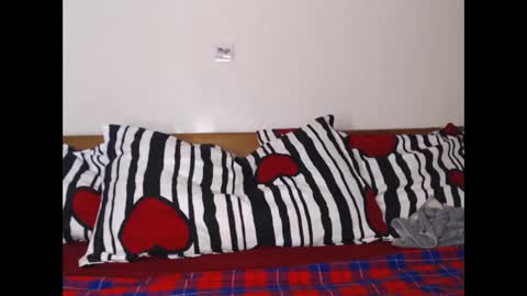 Snapshot of mellanin_pretty_ chatting on 01/12/25, 04:52 . online show from 01/12/25, 04:52