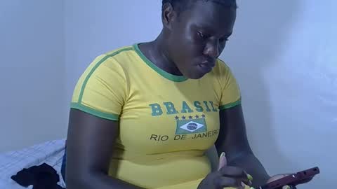 Snapshot of mellanine_ebony chatting on 01/16/26, 06:12 mellanine_ebony online show from 01/16/26, 06:12