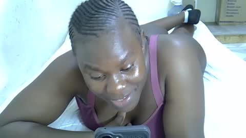 Snapshot of mellanine_ebony chatting on 02/23/26, 07:11 mellanine_ebony online show from 02/23/26, 07:11