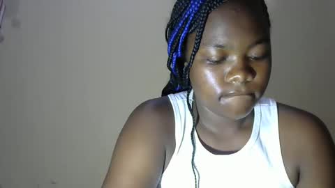 Snapshot of mellcy chatting on 12/16/24, 03:40 mell online show from 12/16/24, 03:40