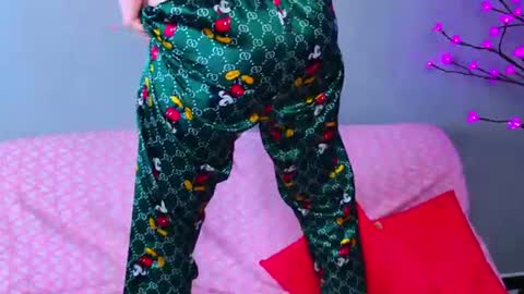 mellhyees online show from 07/09/26, 03:10