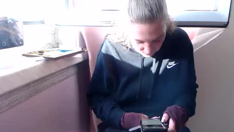 Snapshot of melli23 chatting on 10/02/25, 03:08 Melli online show from 10/02/25, 03:08