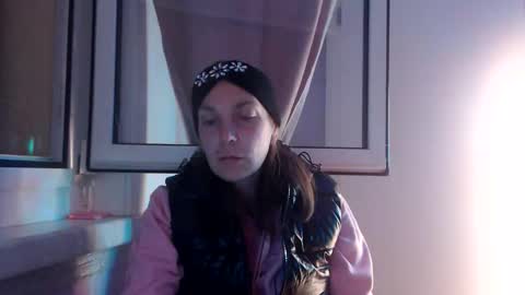 Snapshot of melli23 chatting on 10/24/25, 06:04 Melli online show from 10/24/25, 06:04