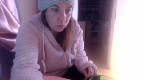 Melli online show from 12/22/25, 02:58