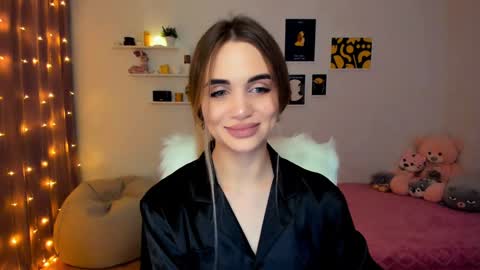 Tessa online show from 12/09/24, 11:03
