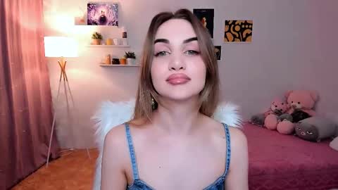 Tessa online show from 02/23/25, 08:44