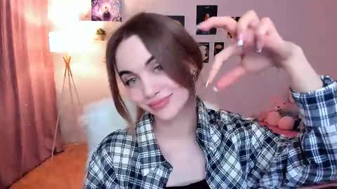 Tessa online show from 02/25/25, 09:46