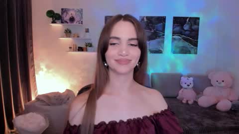 Tessa online show from 09/17/25, 09:16