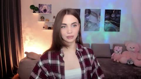 Tessa online show from 04/16/26, 04:57