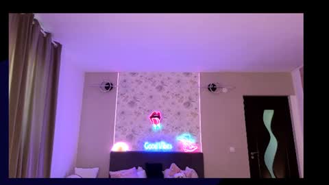 Snapshot of mellisaangel chatting on 07/25/26, 07:28 MellisaAngel online show from 07/25/26, 07:28