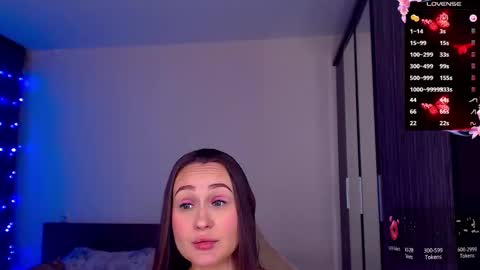 Snapshot of mellovell chatting on 11/26/25, 02:29 Mel online show from 11/26/25, 02:29