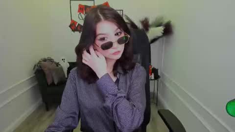 Snapshot of mellsawertyq chatting on 10/31/25, 07:37 mellsawertyq online show from 10/31/25, 07:37