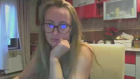 Melly online show from 01/09/25, 08:24