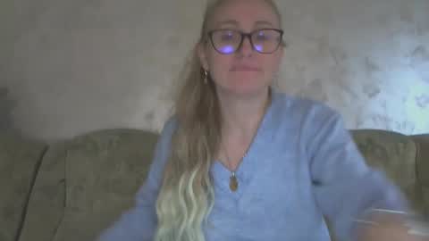 Melly online show from 01/24/25, 08:02