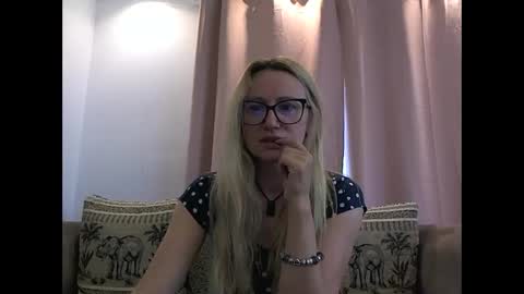 Melly online show from 05/20/26, 06:08