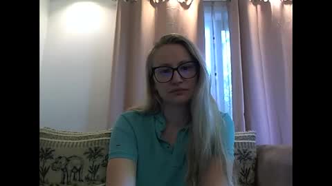 Melly online show from 05/27/26, 06:43