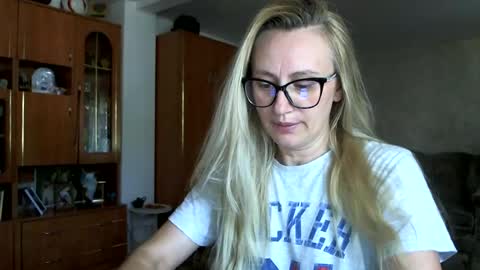 Melly online show from 06/29/26, 12:49