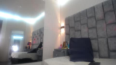 Debora online show from 12/02/25, 09:21