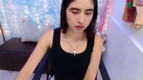 Snapshot of melodi_velasquez chatting on 03/10/26, 03:44 Melody online show from 03/10/26, 03:44