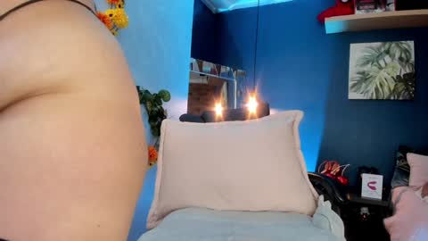 Snapshot of melody_bonnie22 chatting on 12/05/24, 11:16 Leslie online show from 12/05/24, 11:16