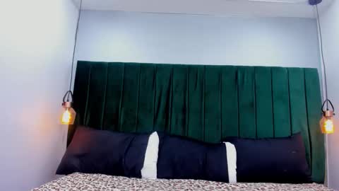 melody_kener online show from 11/07/25, 08:53