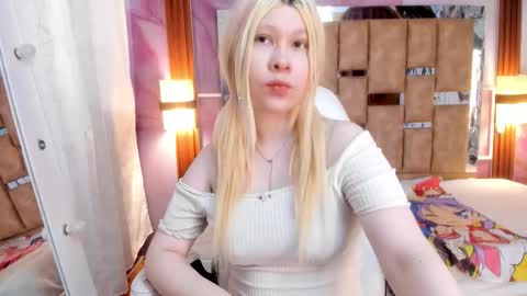 Snapshot of melody_lollii chatting on 11/12/25, 06:19 melody_lollii online show from 11/12/25, 06:19