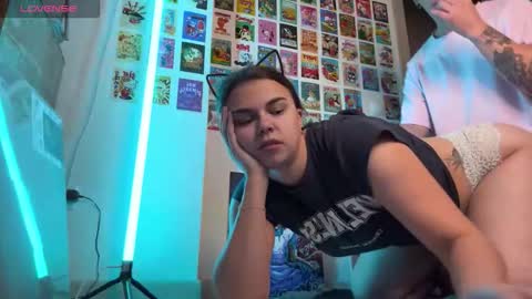 Snapshot of melody_song chatting on 11/16/25, 12:44 melody_song online show from 11/16/25, 12:44