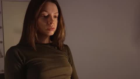 Snapshot of melodykey_x chatting on 09/24/25, 03:15 melody online show from 09/24/25, 03:15